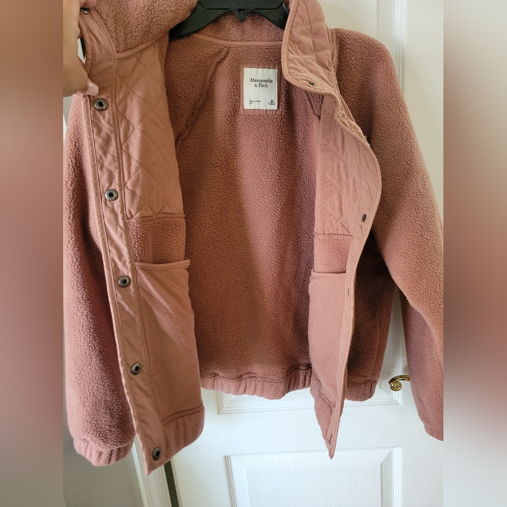 Abercrombie & Fitch Quilted Yoke Sherpa Fleece Snap Up Jacket Size Medium - Picture 2 of 14
